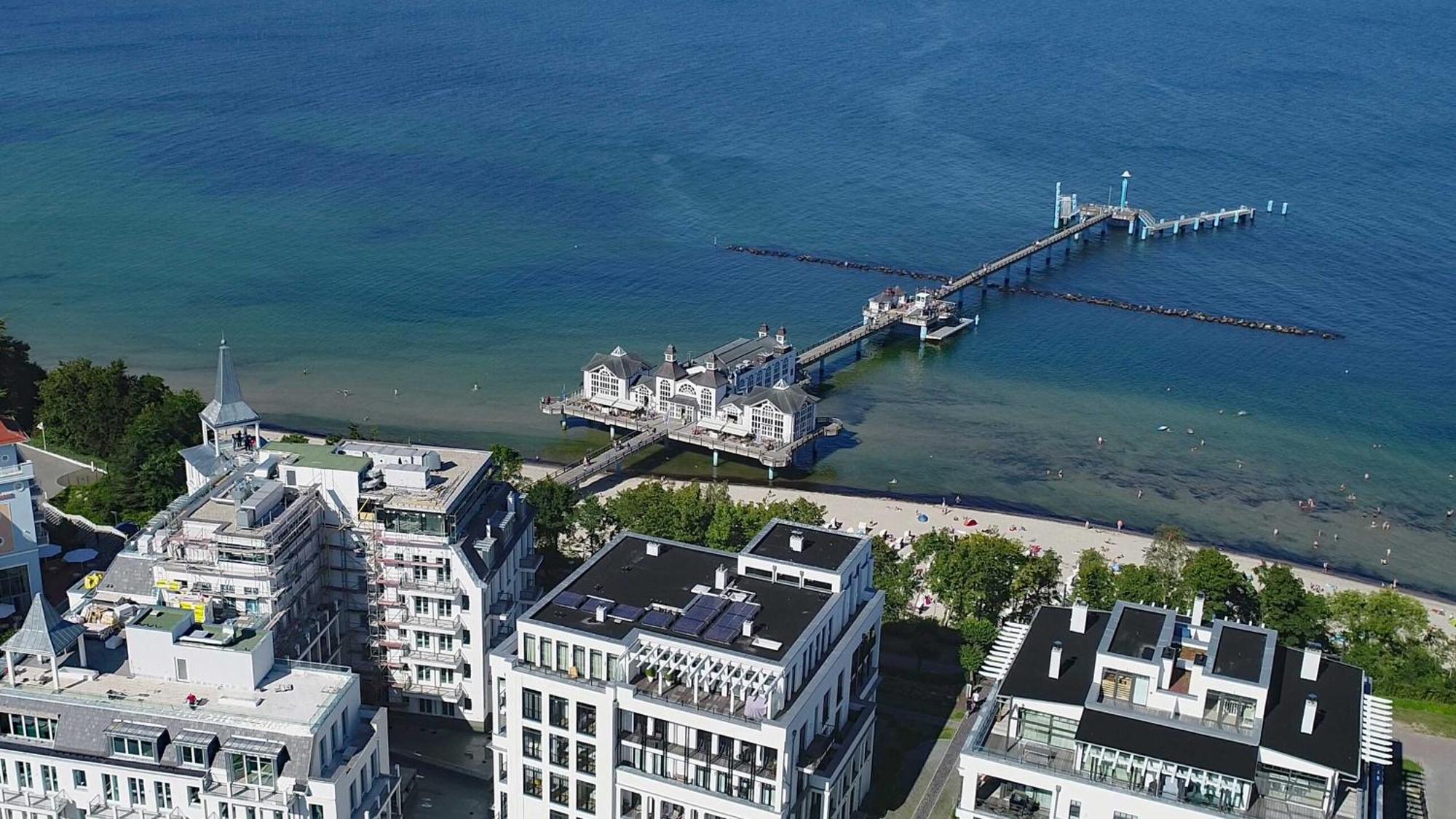 Haus Baltic 12 Mit Balkon - Zentrale Lage Im Ostseebad Sellin Exterior photo